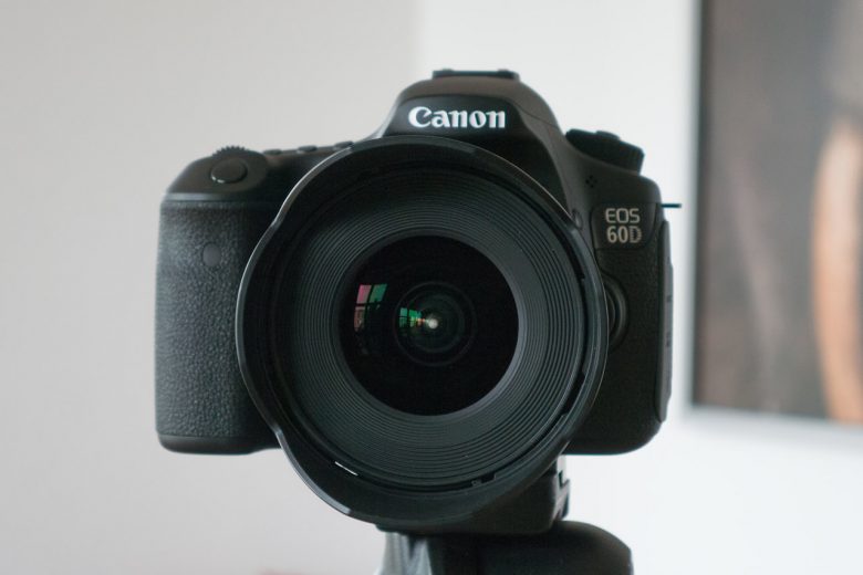 eos60d_vorderansicht